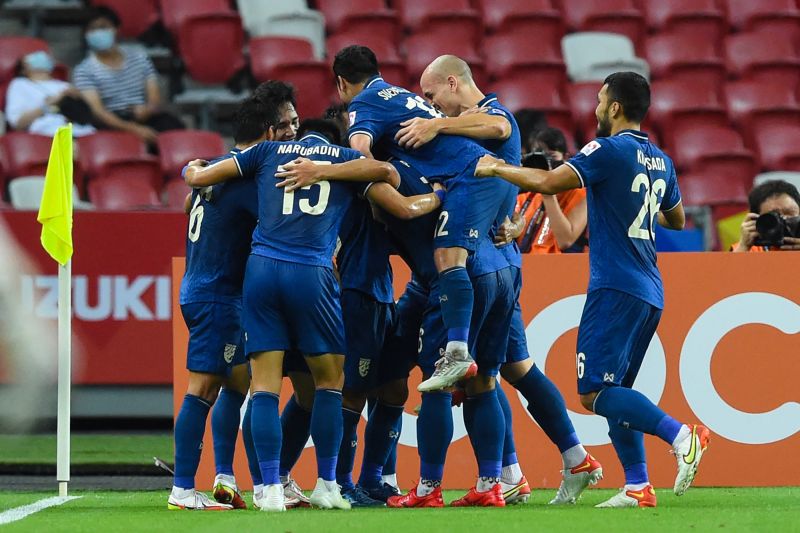 Thailand tundukkan Vietnam 2-0 semifinal Piala AFF 2020 Thailand tundukkan Vietnam 2-0 semifinal Piala AFF 2020