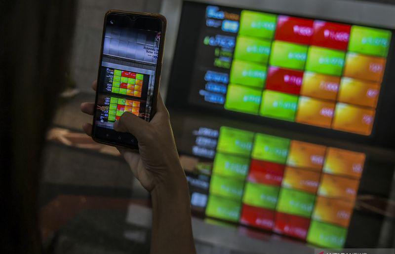 IHSG ditutup menguat dipengaruhi fenomena window dressing