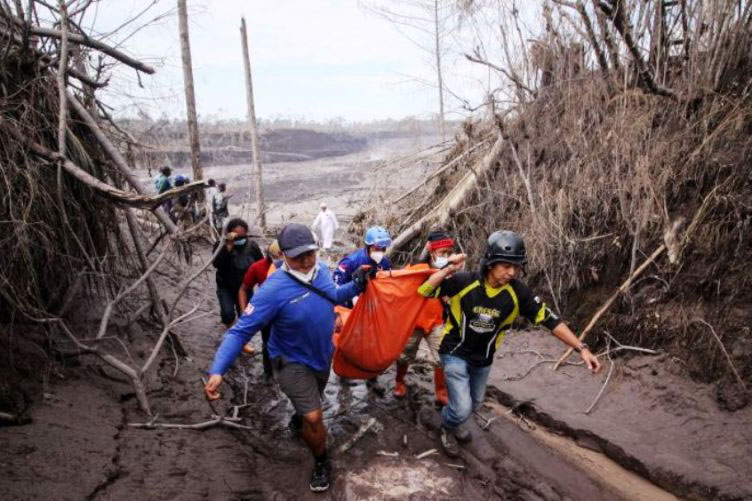 SAR: Korban meninggal dunia bencana Semeru menjadi 43 orang SAR: Korban meninggal dunia bencana Semeru menjadi 43 orang