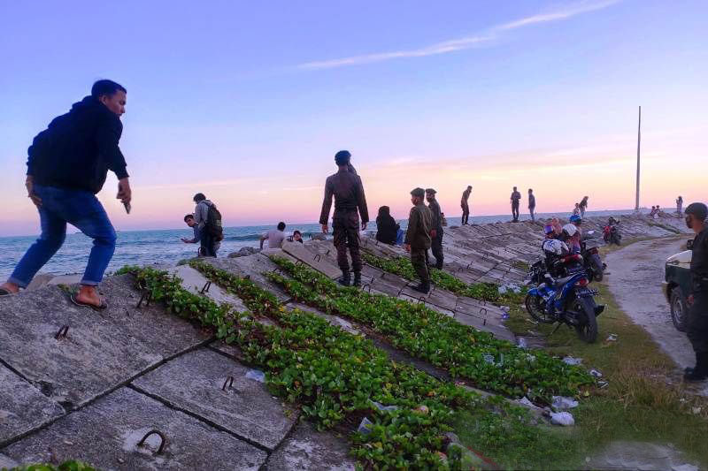 Semua tempat usaha di Aceh Barat wajib tutup saat Shalat Maghrib Semua tempat usaha di Aceh Barat wajib tutup saat Shalat Maghrib