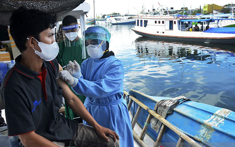 101,15 juta penduduk RI dapatkan vaksinasi COVID-19 dosis lengkap 101,15 juta penduduk RI dapatkan vaksinasi COVID-19 dosis lengkap