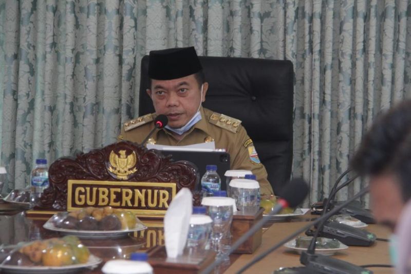 Gubernur Jambi instruksikan bupati dan wali kota percepat vaksinasi