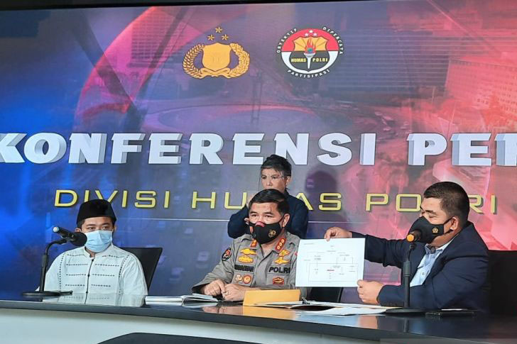 Densus : 4 tersangka teroris JI Sumsel berperan sembunyikan DPO Densus : 4 tersangka teroris JI Sumsel berperan sembunyikan DPO