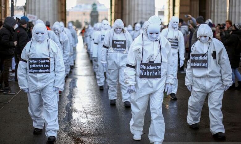 Massa Austria tolak pembatasan COVID-19