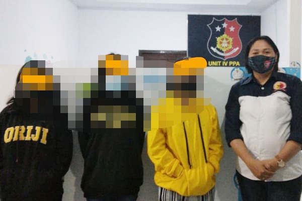 Diduga lakukan kekerasan terhadap balita, tiga perempuan ini diperiksa Satreskrim Polres Bitung 