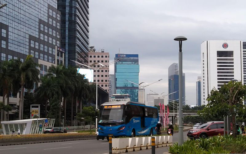 TransJakarta alihkan sejumlah rute akibat aksi buruh di sekitar Monas TransJakarta alihkan sejumlah rute akibat aksi buruh di sekitar Monas
