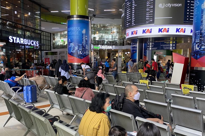 KAI Daop 1 Jakarta: Jumlah penumpang masih landai jelang akhir tahun KAI Daop 1 Jakarta: Jumlah penumpang masih landai jelang akhir tahun