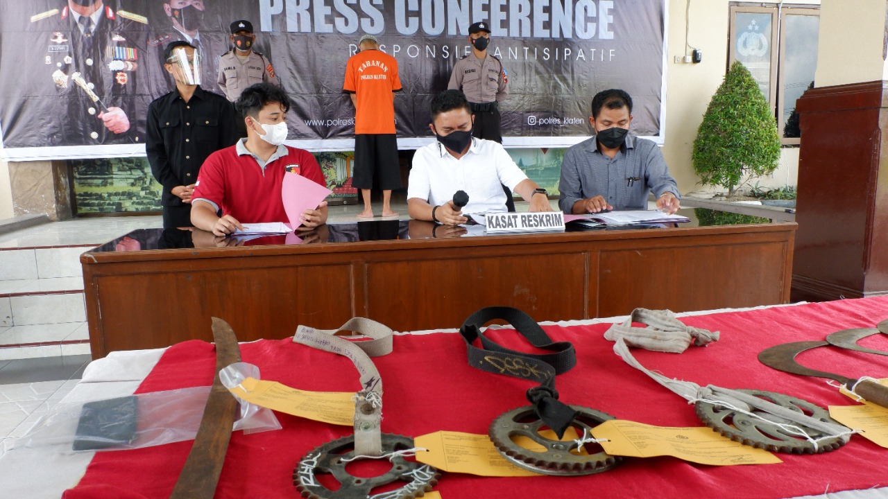 Polisi bekuk sembilan anggota geng di Klaten Polisi bekuk sembilan anggota geng di Klaten