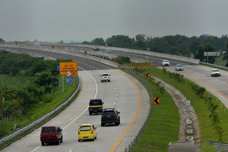 Kementerian PUPR tawarkan proyek Tol Kediri-Tulungagung Rp10,4 triliun Kementerian PUPR tawarkan proyek Tol Kediri-Tulungagung Rp10,4 triliun