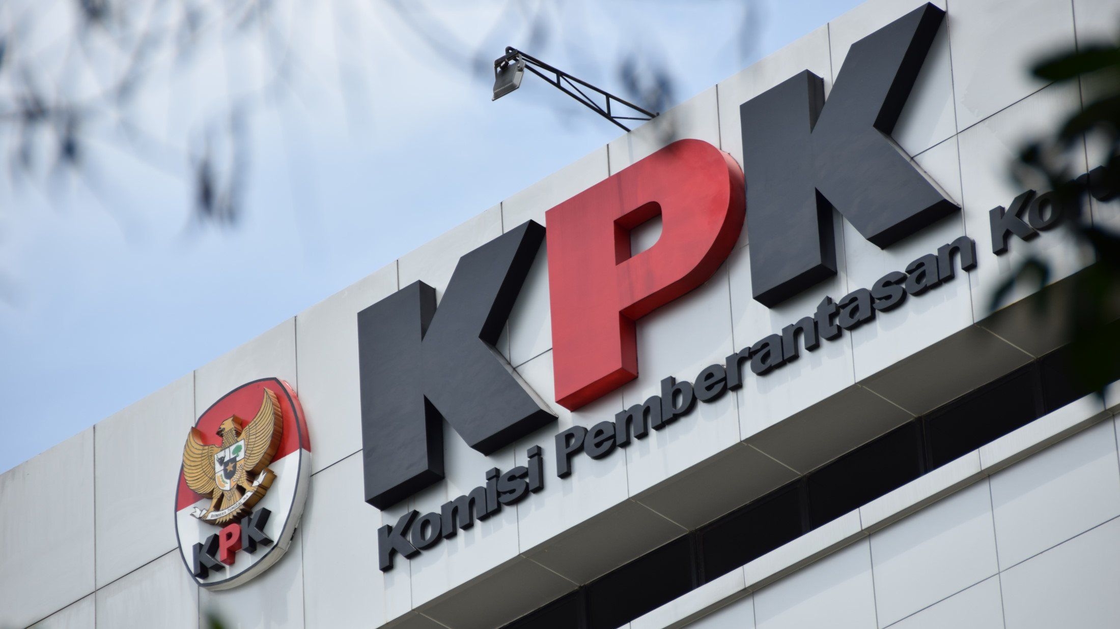 KPK konfirmasi saksi ikut serta proses pengadaan tanah SMKN 7 Tangsel KPK konfirmasi saksi ikut serta proses pengadaan tanah SMKN 7 Tangsel