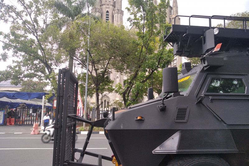 Situasi keamanan Misa Natal Gereja Katedral Jakarta berjalan lancar Situasi keamanan Misa Natal Gereja Katedral Jakarta berjalan lancar