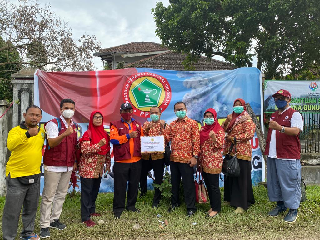 Permudah bantuan erupsi Semeru, PPNI Lumajang fasilitasi donatur Permudah bantuan erupsi Semeru, PPNI Lumajang fasilitasi donatur