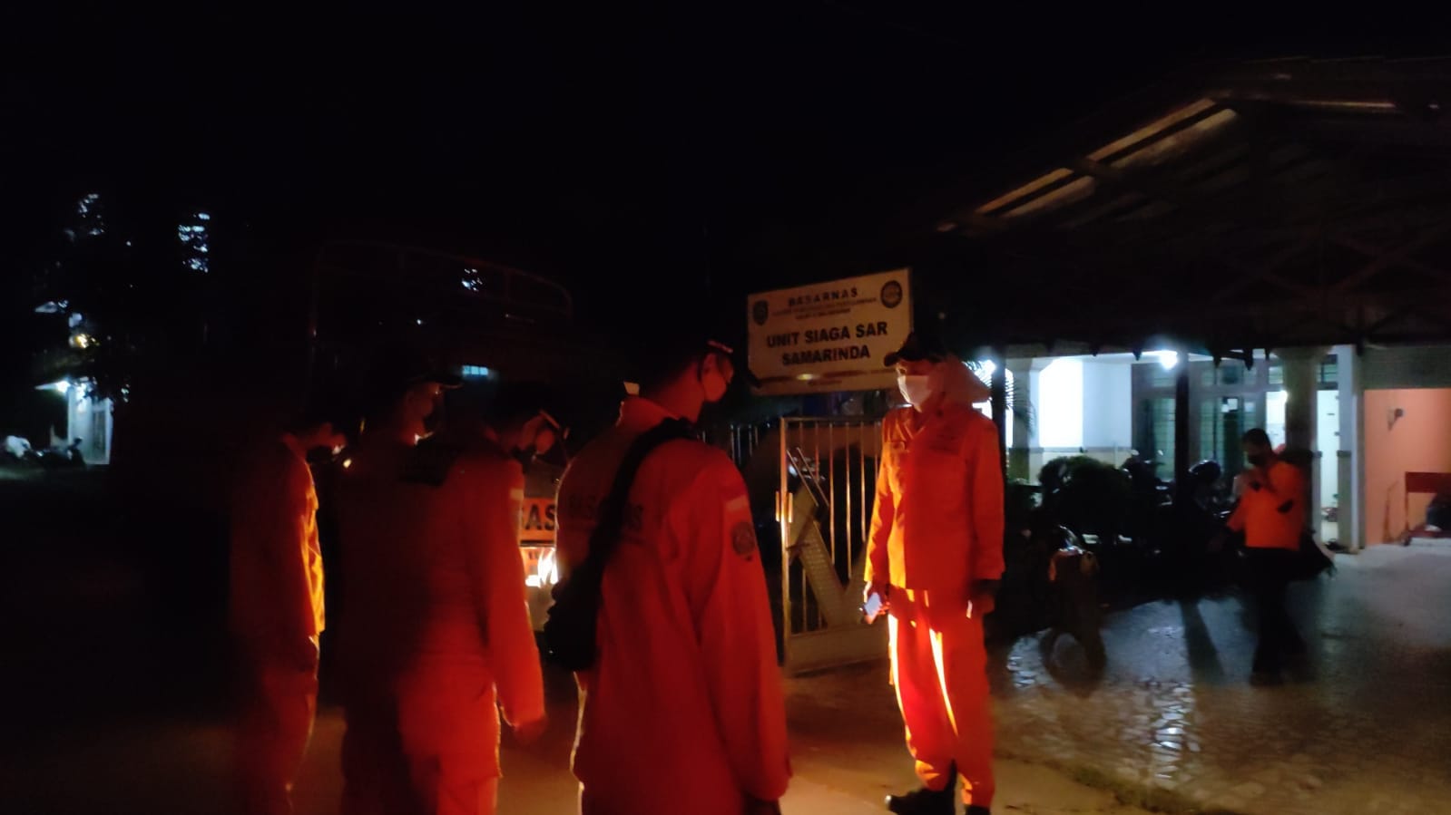 Muat 30 ton batu bara, KM Bunga Lestari 09 tenggelam, tiga orang hilang Muat 30 ton batu bara, KM Bunga Lestari 09 tenggelam, tiga orang hilang