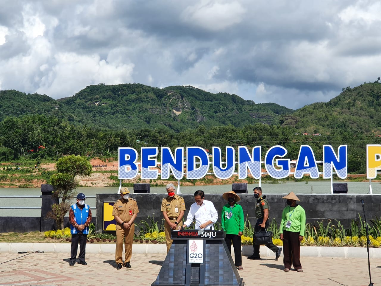 Presiden Jokowi resmikan Bendungan Pidekso di Wonogiri Jateng Presiden Jokowi resmikan Bendungan Pidekso di Wonogiri Jateng