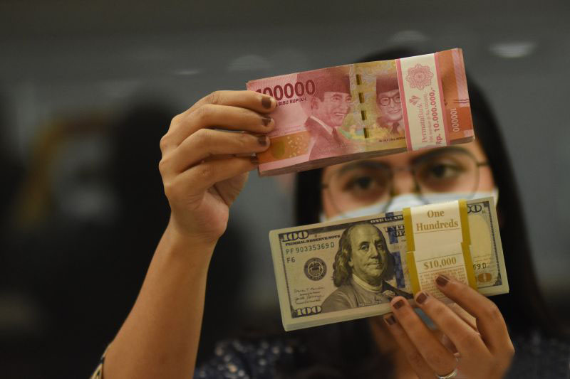 Rupiah masih menguat didukung meredanya kekhawatiran Omicron Rupiah masih menguat didukung meredanya kekhawatiran Omicron