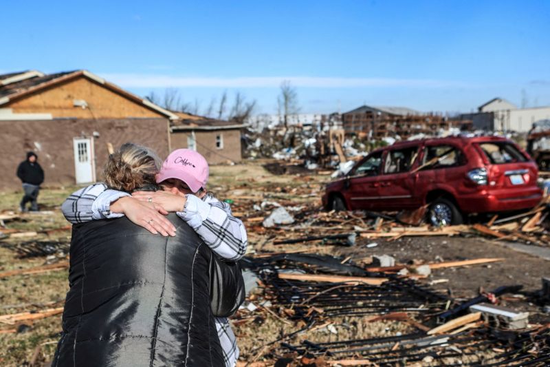 Delapan tewas, delapan hilang akibat tornado di Kentucky, AS