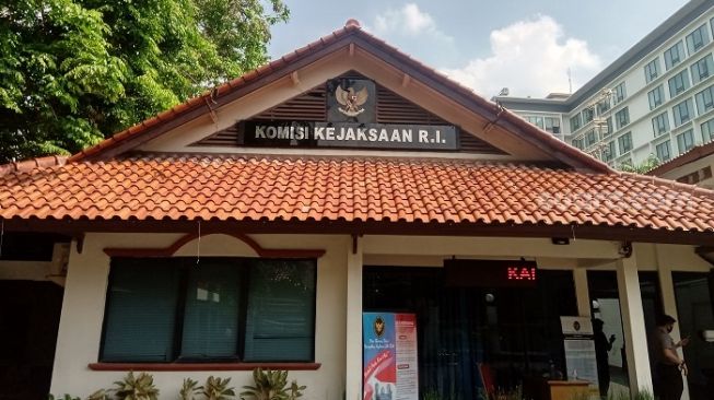 Komjak bakal periksa jaksa kasus korban penganiayaan di Tangerang jadi terdakwa Komjak bakal periksa jaksa kasus korban penganiayaan di Tangerang jadi terdakwa