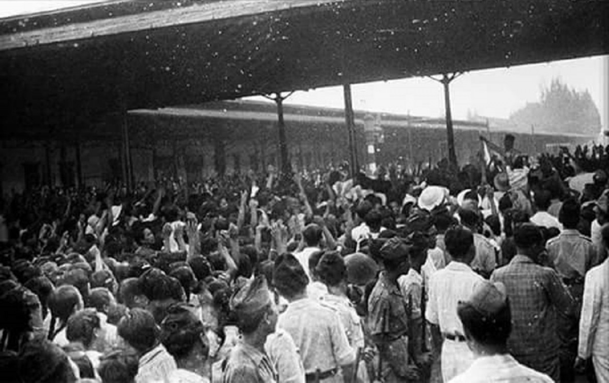 16 Desember 1945: Sukarno blusukan ke Jawa Tengah dan Jawa Timur 16 Desember 1945: Sukarno blusukan ke Jawa Tengah dan Jawa Timur