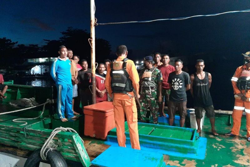 Team SAR Gabungan temukan KM Inka Mina 286 Team SAR Gabungan temukan KM Inka Mina 286