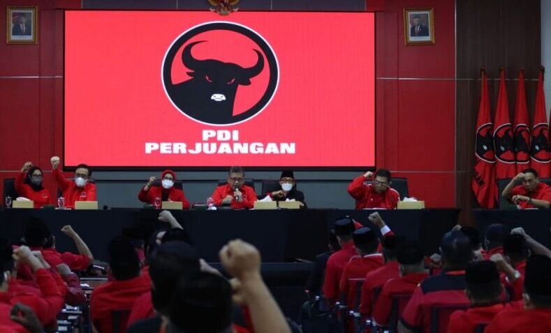 Megawati arahkan kader konsolidasi kepartaian persiapan menuju 2024 Megawati arahkan kader konsolidasi kepartaian persiapan menuju 2024