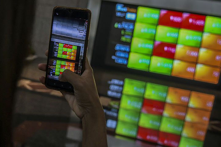 IHSG Jumat dibuka menguat 3,54 poin