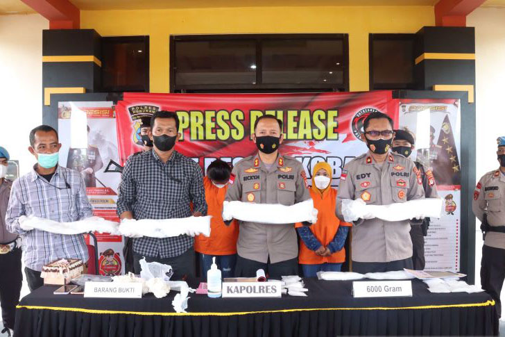 Tiga wanita asal Sulsel tersangka penyelundupan sabu-sabu dari Malaysia