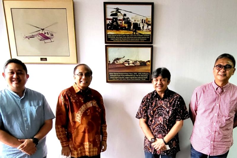 Museum Soesilo Soedarman serahkan foto bersejarah Pelita Air Service Museum Soesilo Soedarman serahkan foto bersejarah Pelita Air Service