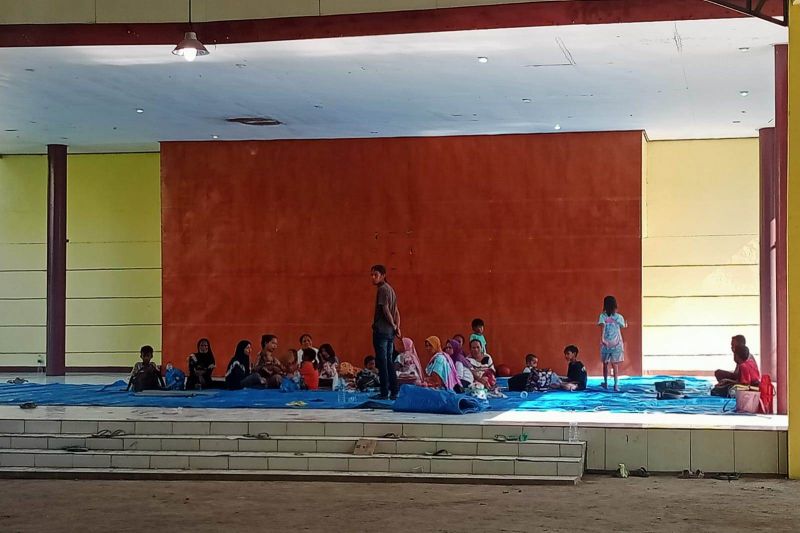 BMKG imbau warga Sikka kembali ke rumah pascagempa magnitudo 7,5 BMKG imbau warga Sikka kembali ke rumah pascagempa magnitudo 7,5