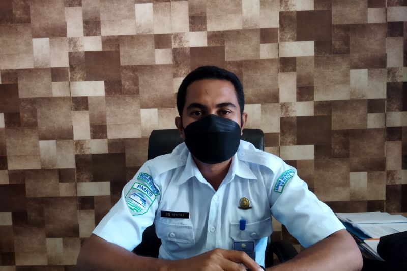 Tiga kecamatan di Manggarai Barat diminta waspadai dampak hujan lebat Tiga kecamatan di Manggarai Barat diminta waspadai dampak hujan lebat