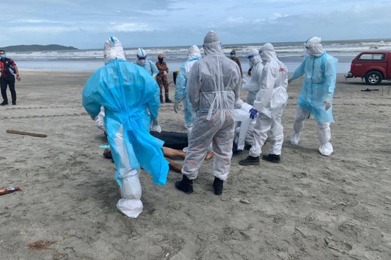 25 WNI penumpang kapal yang terbalik di Johor belum ditemukan