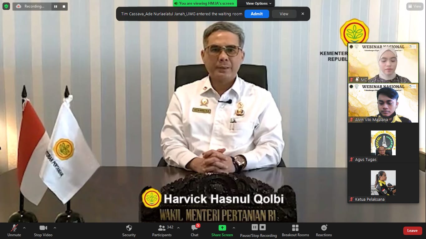 Bersinergi bangun negeri dengan ekonomi kreatif berbasis digital start up Bersinergi bangun negeri dengan ekonomi kreatif berbasis digital start up