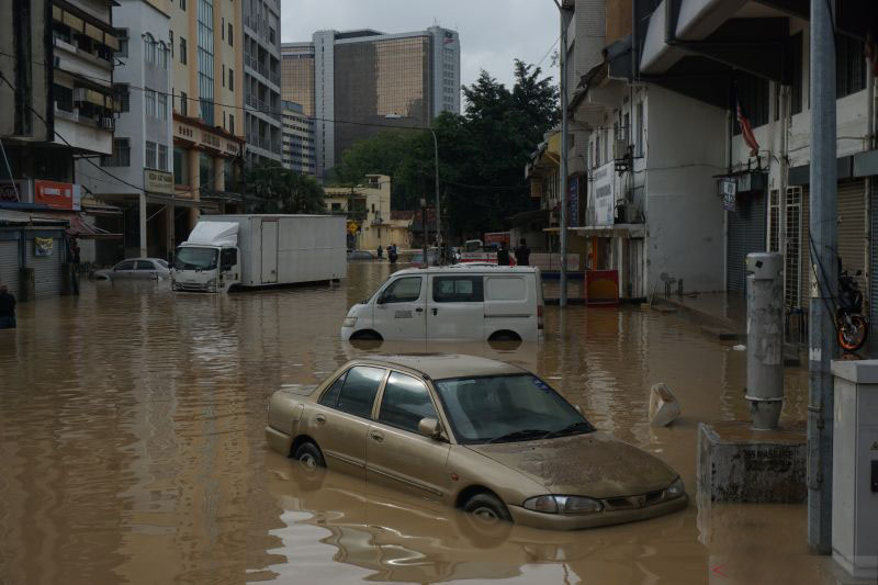 Banjir melanda Kuala Lumpur Banjir melanda Kuala Lumpur