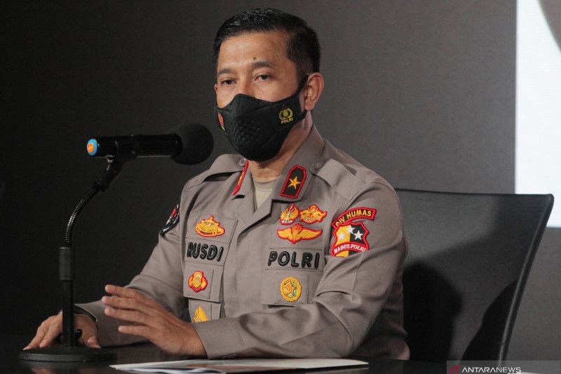 Densus tangkap 2 terduga teroris kelompok JI di Luwu Timur Densus tangkap 2 terduga teroris kelompok JI di Luwu Timur