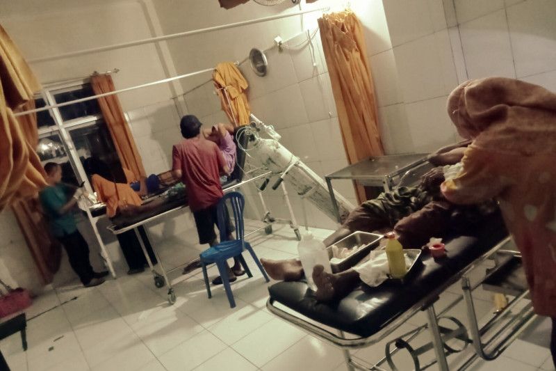 Belasan rumah di Lombok Tengah rusak diterjang Angin Puting Beliung Belasan rumah di Lombok Tengah rusak diterjang Angin Puting Beliung