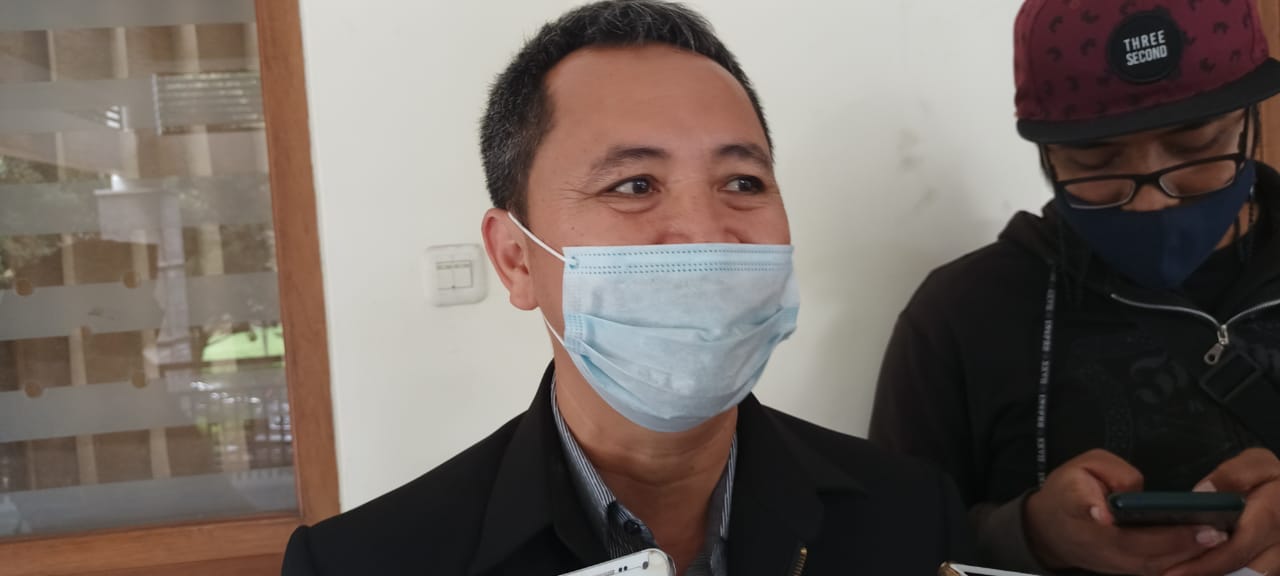 Wisuda UM padukan luring dan daring Wisuda UM padukan luring dan daring