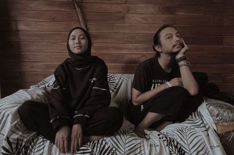 Runtuh Feby Putri-Fiersa Besari curi hati puluhan juta pendengar Runtuh Feby Putri-Fiersa Besari curi hati puluhan juta pendengar