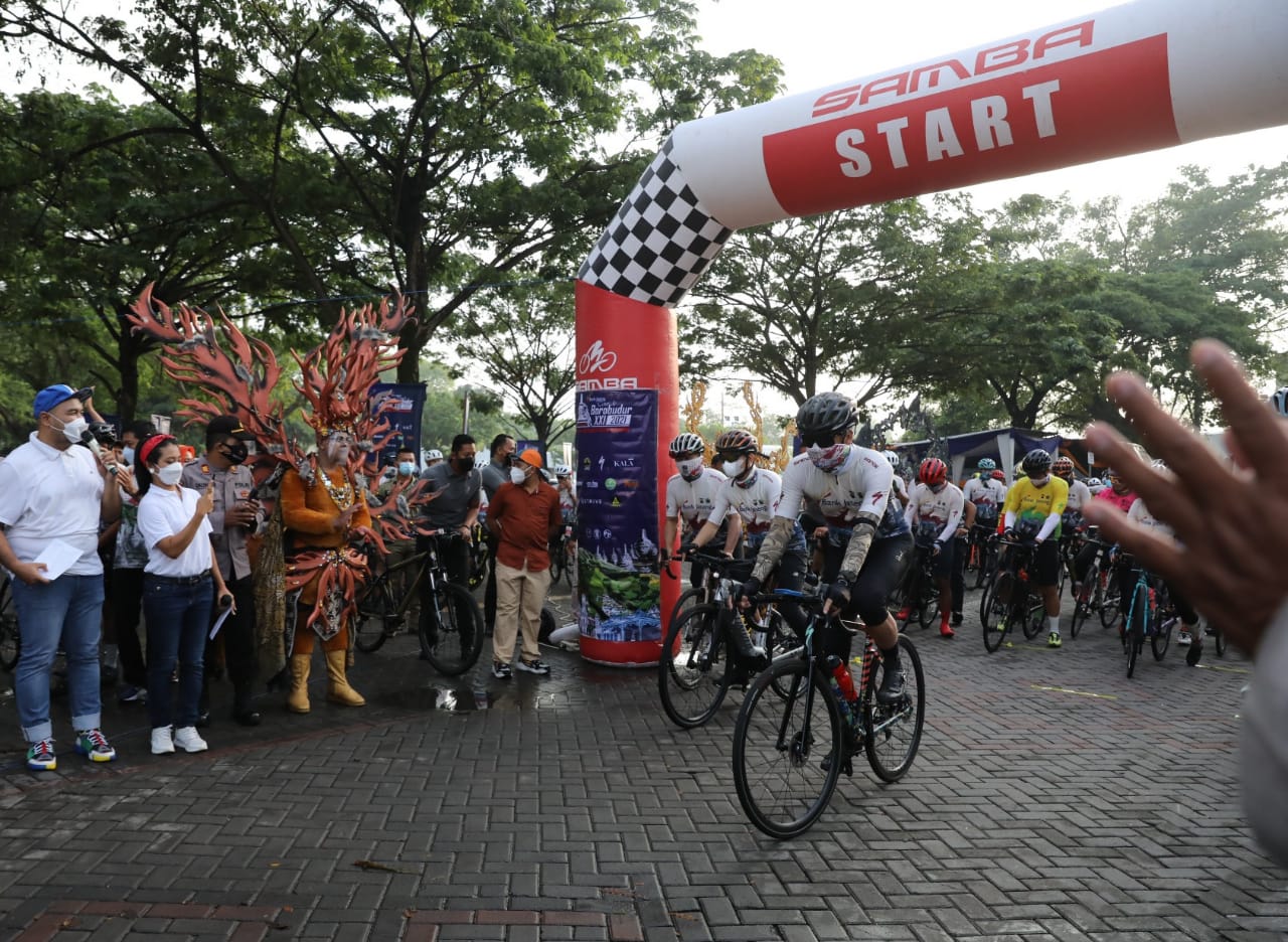 Ratusan goweser ikut Tour de Borobudur Ratusan goweser ikut Tour de Borobudur