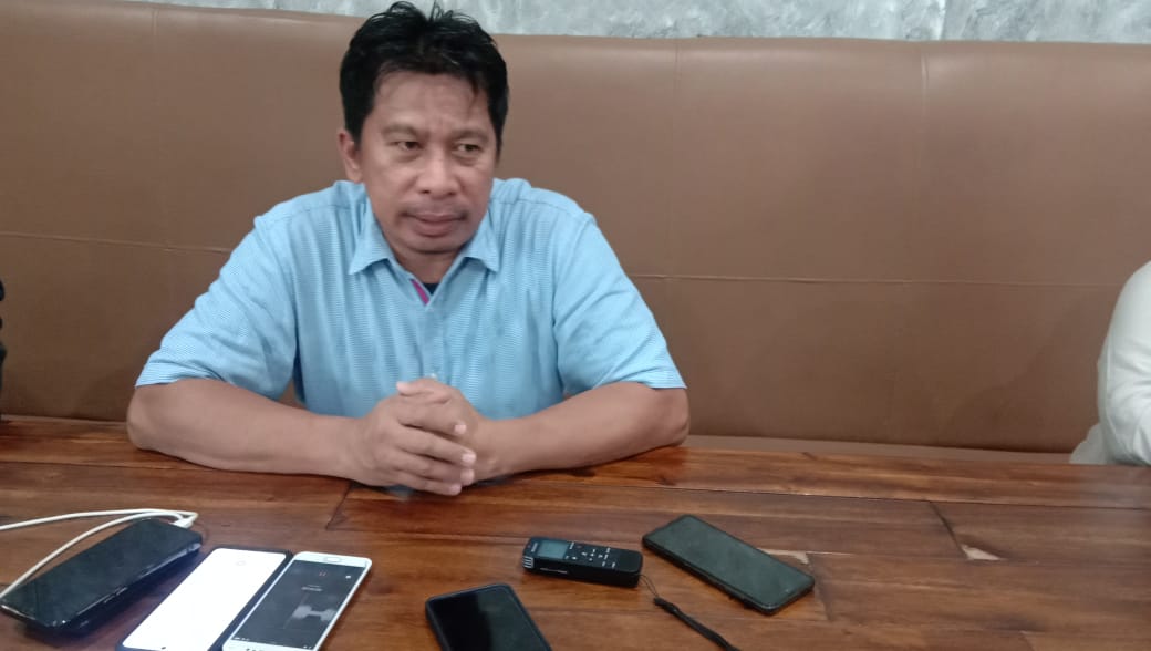 Wagus Hidayat akui masih aktif jadi anggota DPR Kabupaten Jayapura Wagus Hidayat akui masih aktif jadi anggota DPR Kabupaten Jayapura