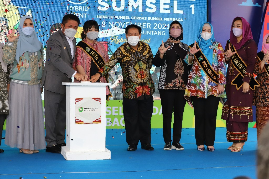 Motivasi untuk Duta, Bunda dan Bapak Literasi di Festival Literasi Sumsel 2021 Motivasi untuk Duta, Bunda dan Bapak Literasi di Festival Literasi Sumsel 2021