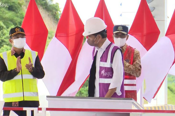 Presiden Jokowi resmikan Tol Serang-Panimbang seksi I Presiden Jokowi resmikan Tol Serang-Panimbang seksi I