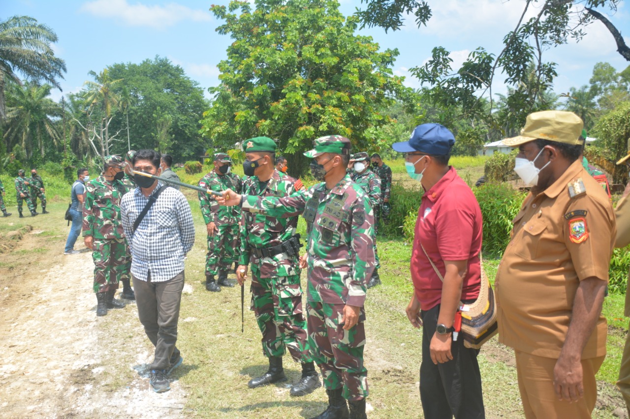 Pangdam XVII/Cendrawasih pantau persiapan lumbung jagung di Kabupaten Keerom  Pangdam XVII/Cendrawasih pantau persiapan lumbung jagung di Kabupaten Keerom Â