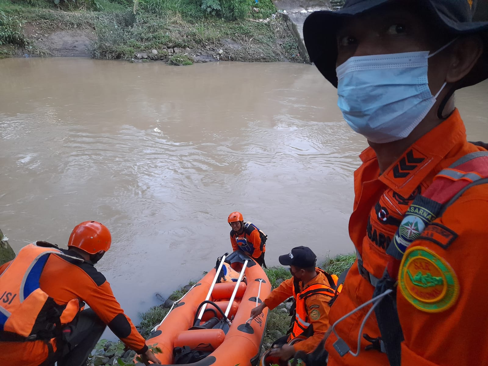 Basarnas Medan masih cari bocah hanyut di Sungai Belawan Basarnas Medan masih cari bocah hanyut di Sungai Belawan