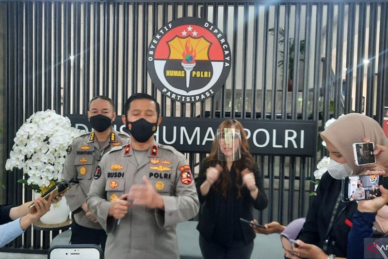 Mabes Polri tegaskan soliditas sinergisitas TNI-Polri tetap terjaga Mabes Polri tegaskan soliditas sinergisitas TNI-Polri tetap terjaga