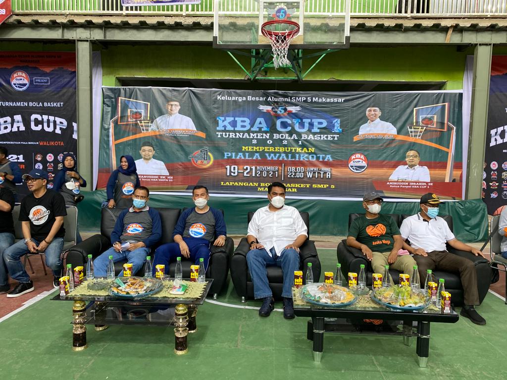 Ajang silaturahmi, KBA SMP 5 Makassar gelar turnamen bola basket Ajang silaturahmi, KBA SMP 5 Makassar gelar turnamen bola basket