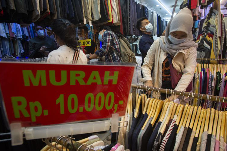 Pemerintah kenakan bea masuk impor pakaian dan aksesori pakaian Pemerintah kenakan bea masuk impor pakaian dan aksesori pakaian