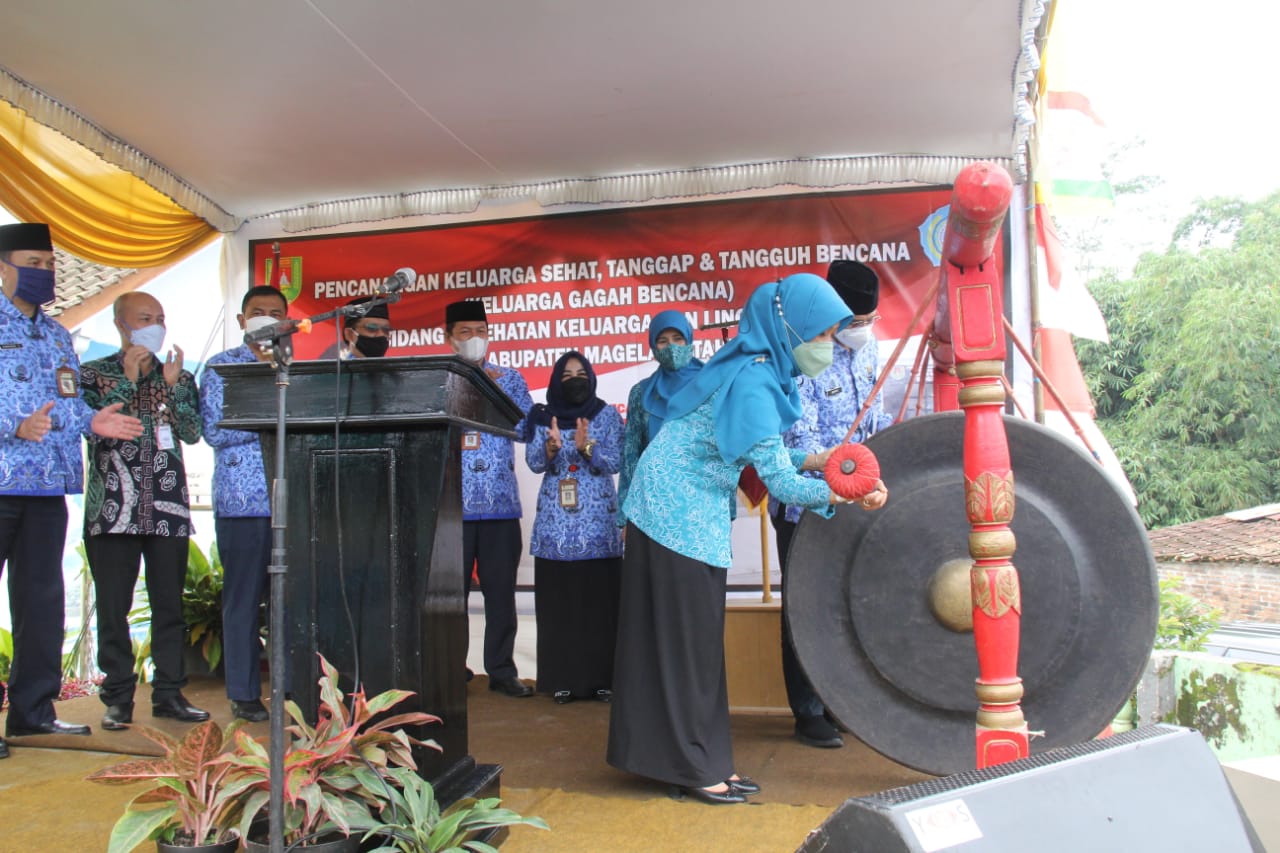 Ketua Tim Penggerak PKK Kabupaten Magelang buka kegiatan Gagah Bencana Ketua Tim Penggerak PKK Kabupaten Magelang buka kegiatan Gagah Bencana