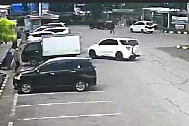 Polres Jakpus tangkap bandar narkoba penabrak polisi di Semarang