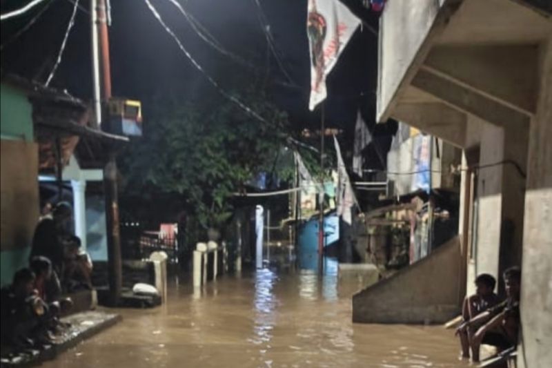 Rumah warga di Pejaten Timur terendam banjir
