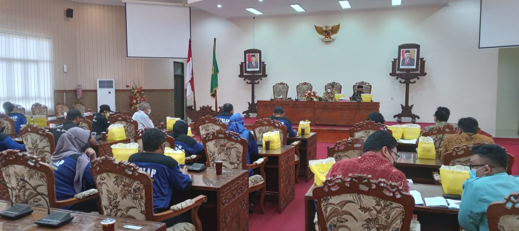 Resah besaran UMK, buruh ngadu ke DPRD