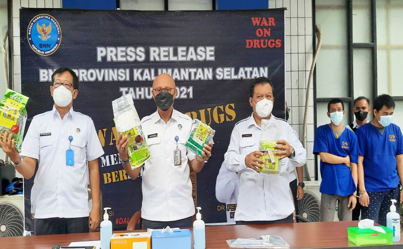 BNN Kalsel gagalkan penyelundupan 4,1 kg sabu-sabu dari Malaysia